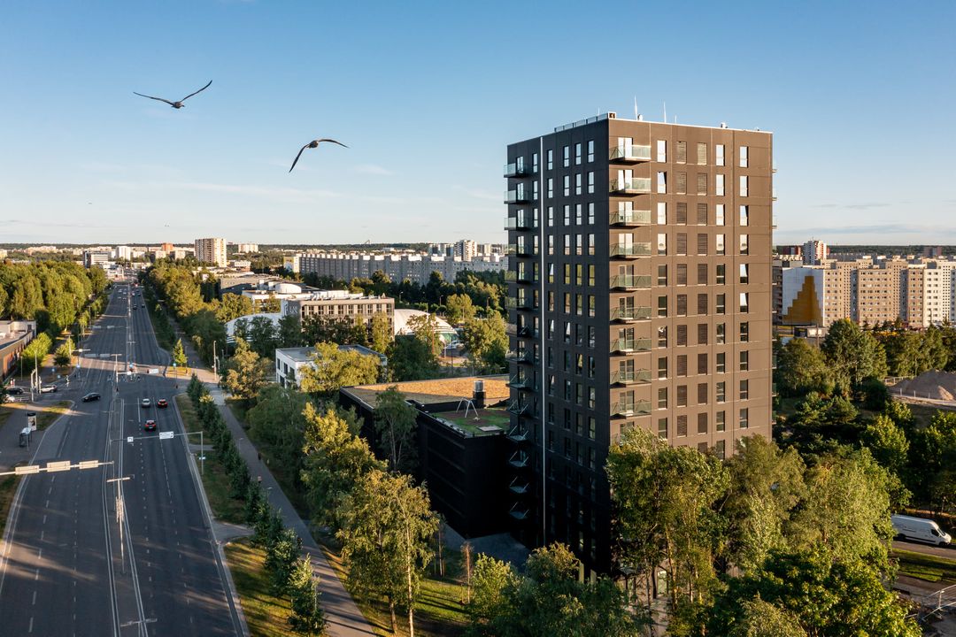 Rocca Tower I – Päevalille 4, Tallinn Rocca Tower I on Rocca Towersi kvartalisse 2021. aasta suvel valminud kerkiv 15-korruseline